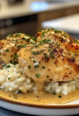 Quick and Easy Creamy Smothered Chicken and Rice Recipe Guide