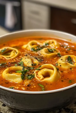 Hearty Delicious Parmesan Tomato Tortellini Soup