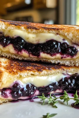 Delectable Blackberry Balsamic & Brie Grilled Cheese Recipe